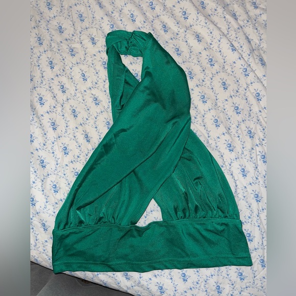 SHEIN halter crop top - Picture 1 of 3